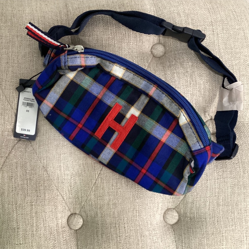 NWT Tommy Hilfiger fanny pack